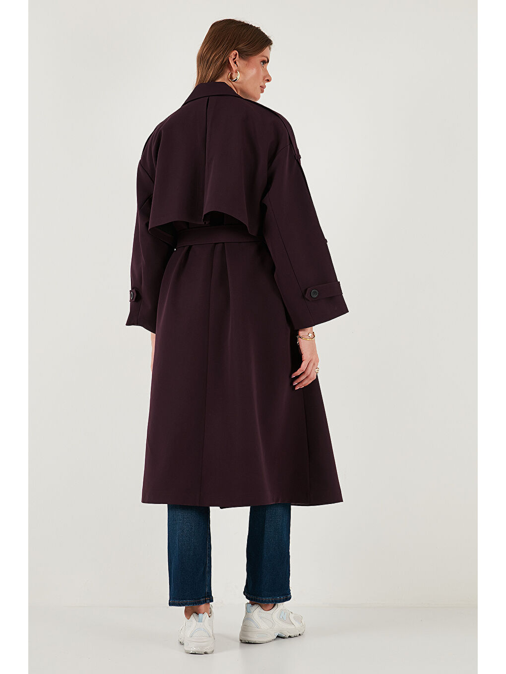 Mürdüm Oversize Fit Kruvaze Yaka Düğmeli Kemerli Uzun Trençkot 6839476-6