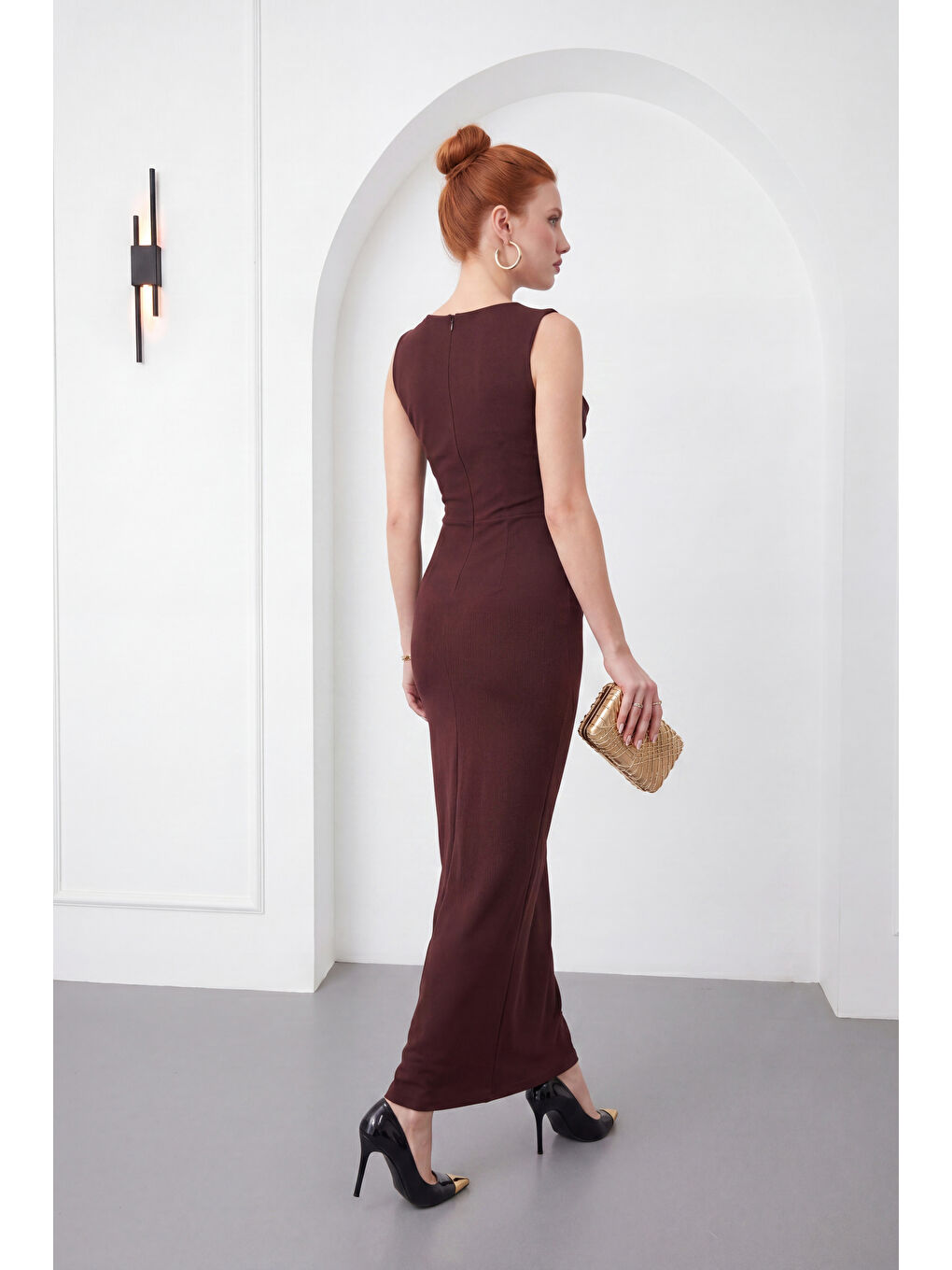 Kadın Kahverengi Kare Yaka Kolsuz Krep Davet Elbisesi-5