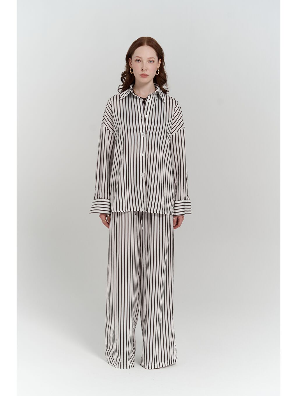 Kahverengi Beatrix Kahve Çizgili Ekru Gömlek Pantolon Takım-1