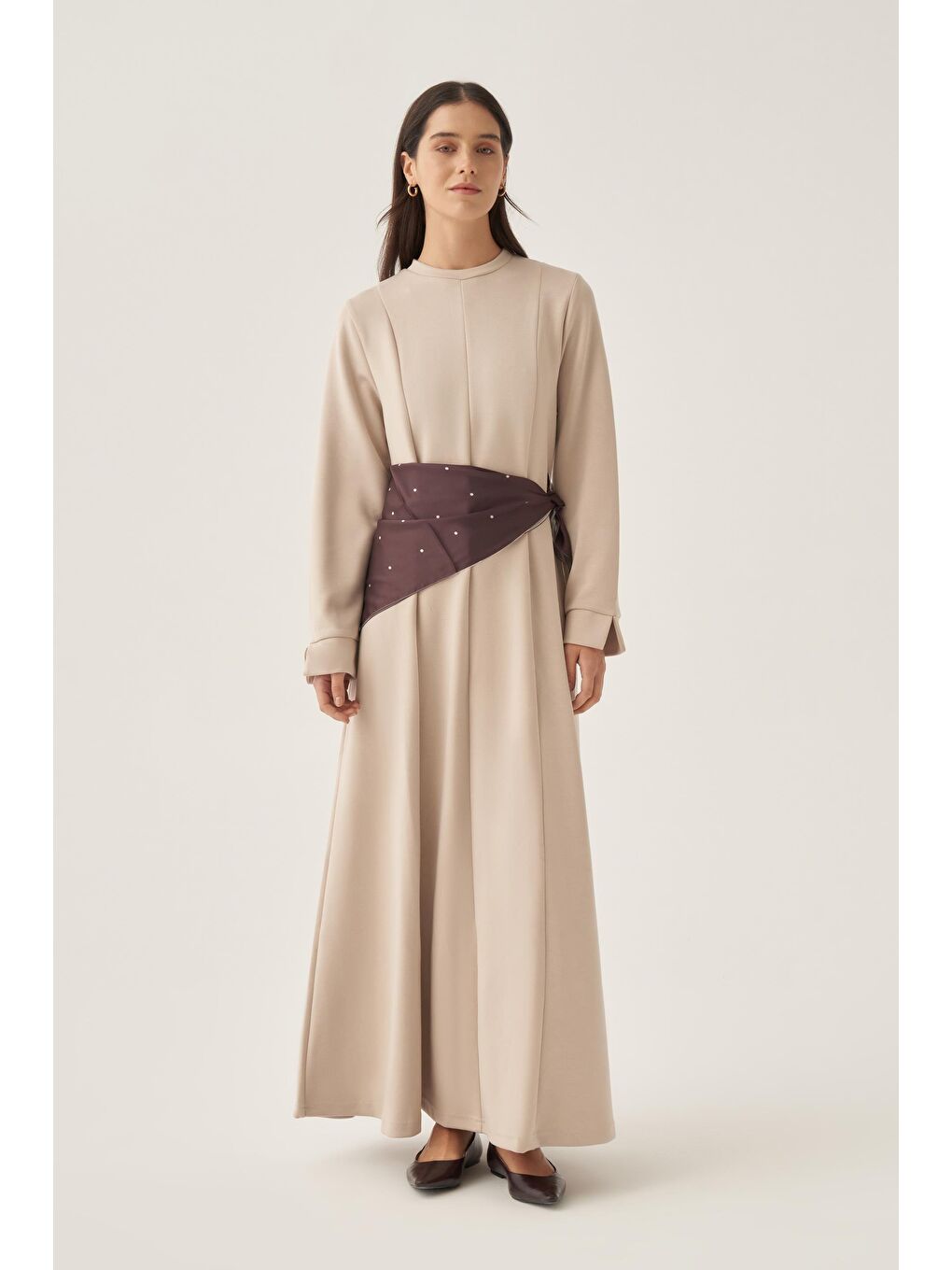 Bej Taş-Yumuşak Dokulu Parçalı Elbise