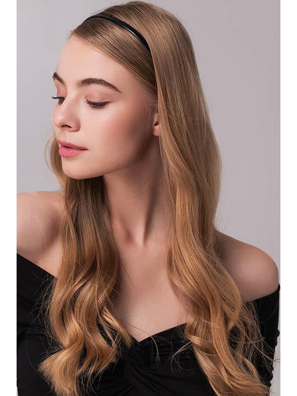 Siyah Plastik Taç-1