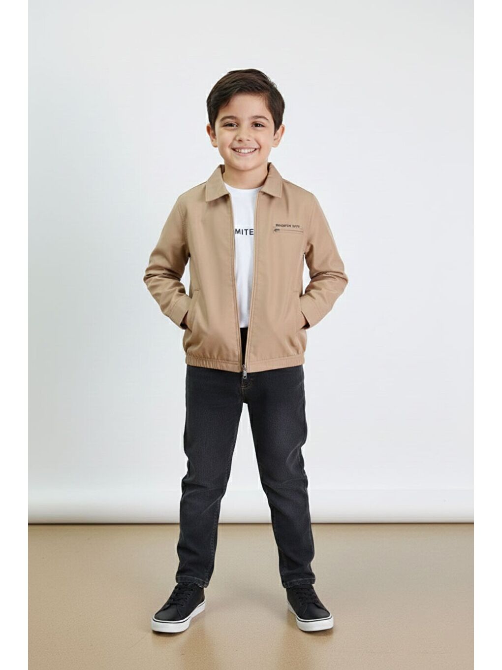 Kahverengi Yazılı Ceketli Jean Pantolonlu Erkek Çocuk 3lü Takım 23375-3