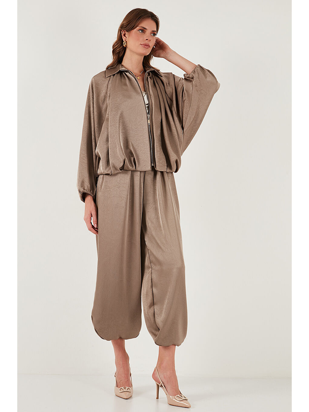 Bej Oversize Bağlamalı Balon Paça Saten Şalvar Pantolon 68351199