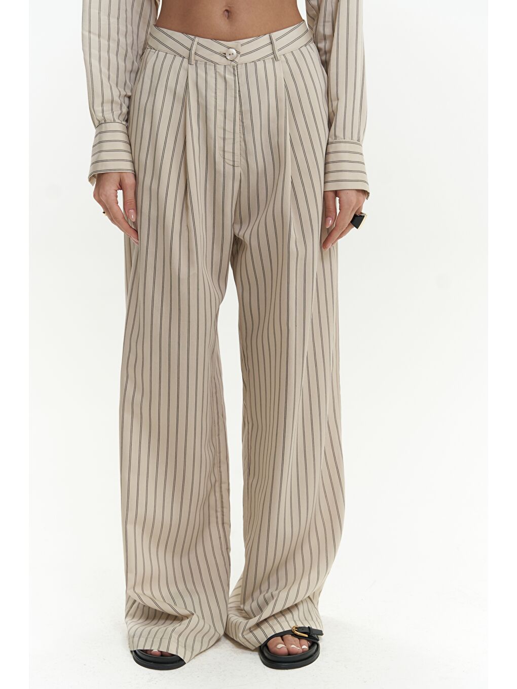 Berlin Çizgili Bej Gömlek Pantolon Takım-2