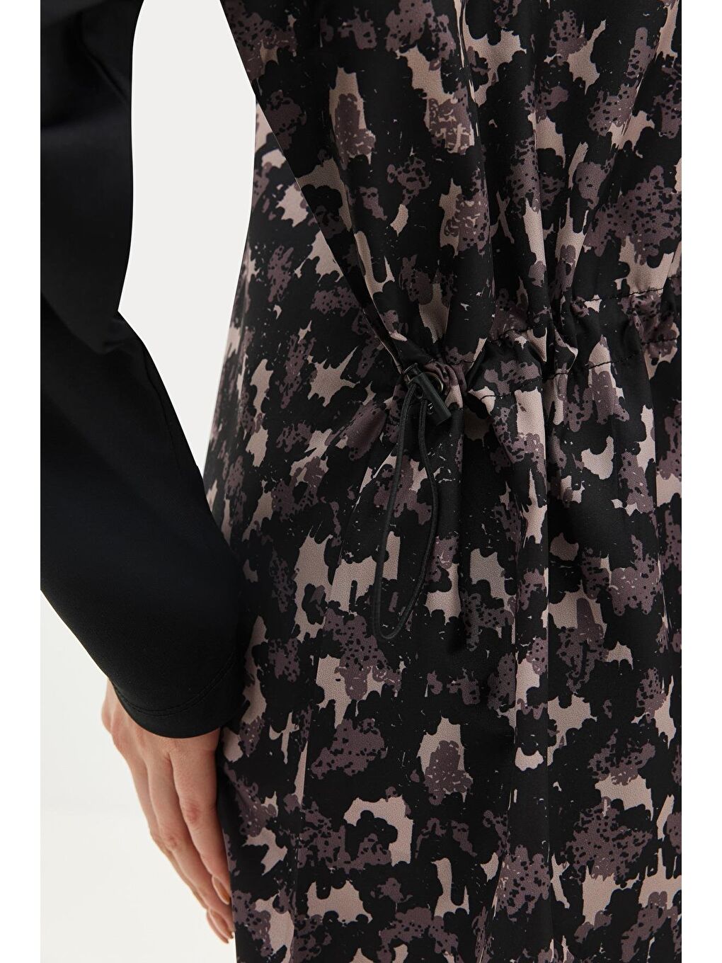 Büyük Beden Paraşüt Kumaş Fermuarlı 4'Lü Tesettür Mayo 1403 Siyah-10