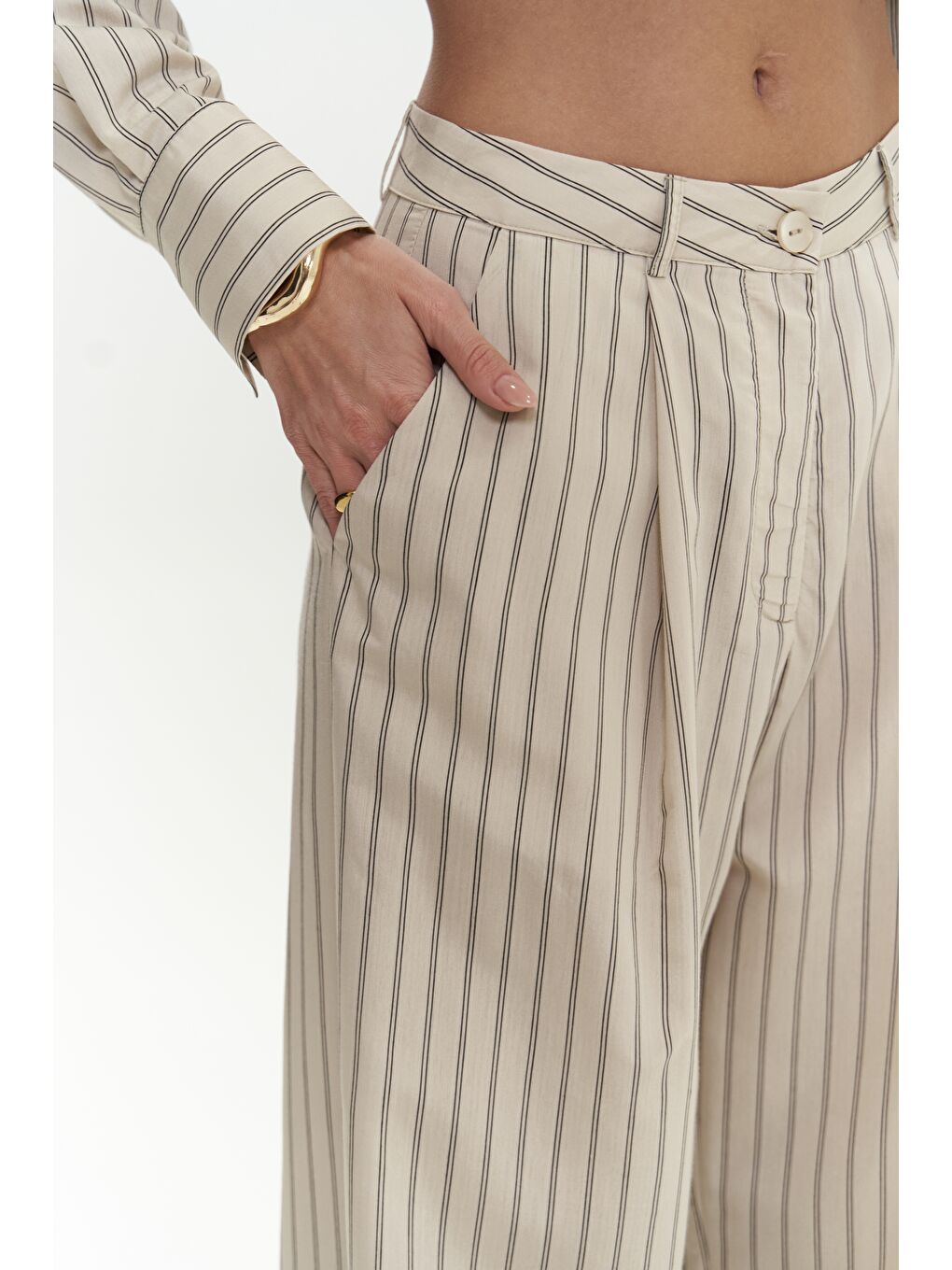 Berlin Çizgili Bej Gömlek Pantolon Takım-4