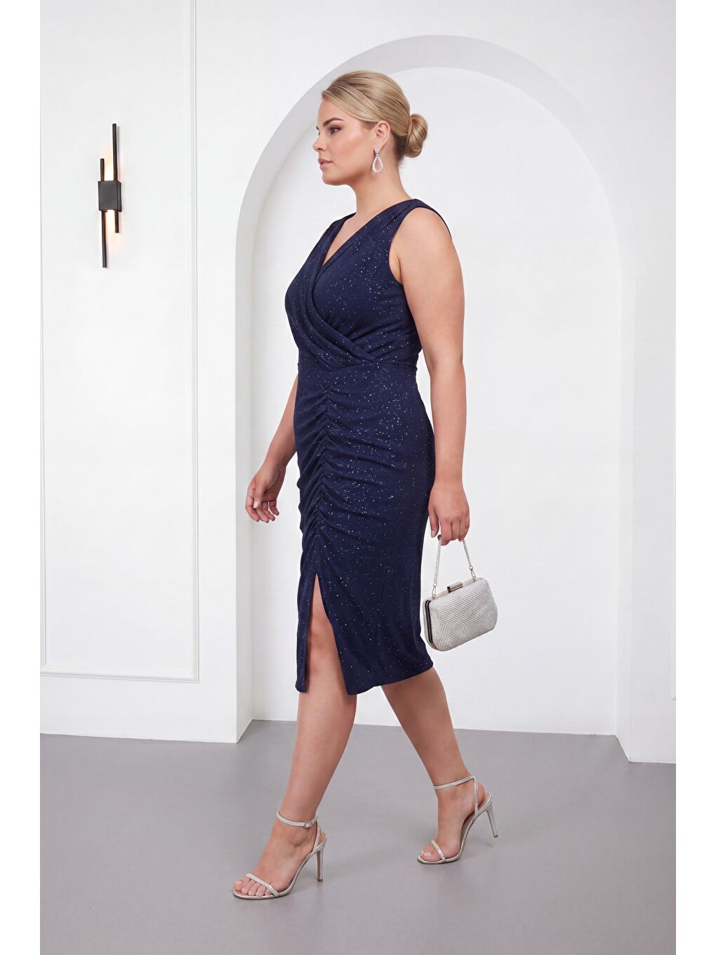 Kadın Lacivert Kruvaze Yaka Simli Büyük Beden Midi Abiye Elbise-1