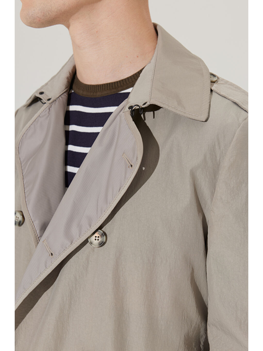 Erkek Bej Standart Fit Normal Kesim Bebe Yaka Beli Kemerli Trençkot-2