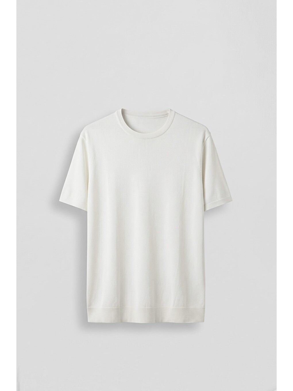 Erkek Slim Fit Triko Bisiklet Yaka Basic T-Shirt Ekru
