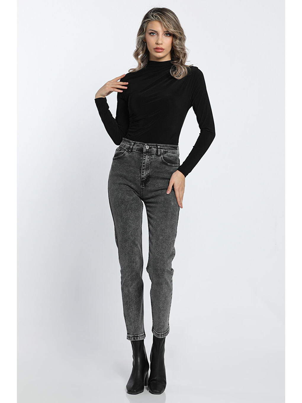 Antrasit Yüksek Bel Elastanlı Mom Jean Kadın Pantolon-3