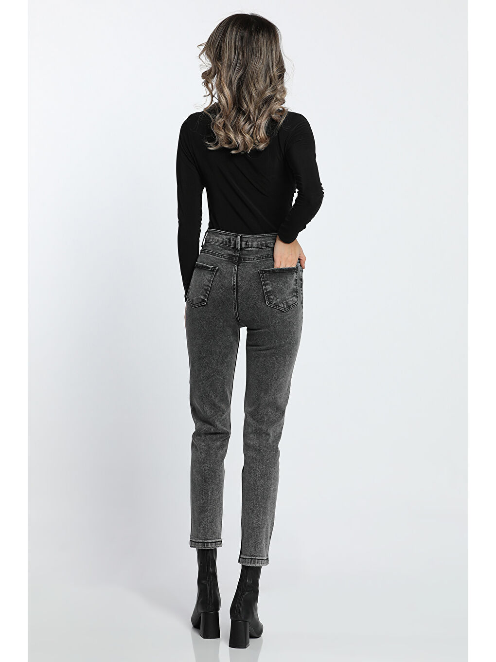 Antrasit Yüksek Bel Elastanlı Mom Jean Kadın Pantolon-4