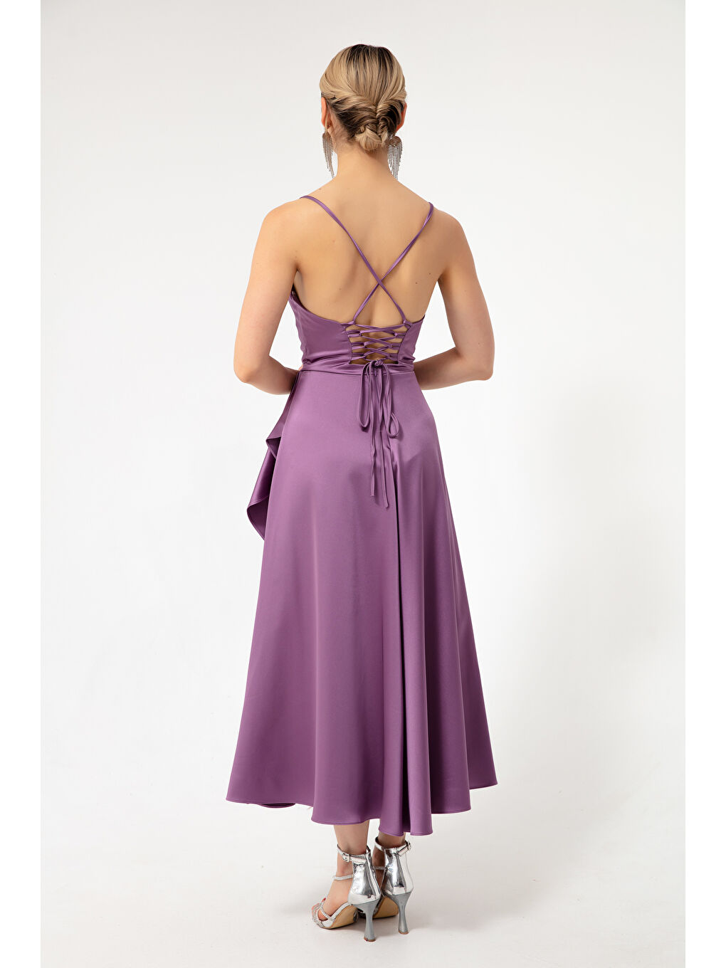 Lila Kadın Lavanta Volanlı Yırtmaçlı Saten Midi Boy Abiye & Mezuniyet Elbisesi-4