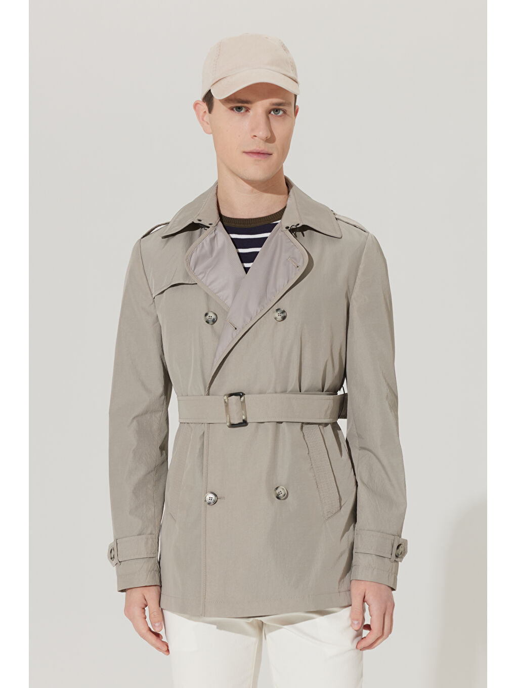Erkek Bej Standart Fit Normal Kesim Bebe Yaka Beli Kemerli Trençkot-7