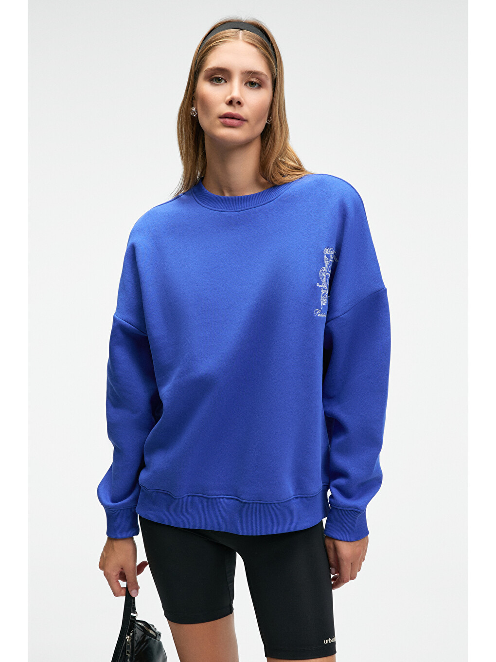 Audra Kadın Oversize Yuvarlak Yaka Nakış Detaylı Mavi Sweatshirt-2