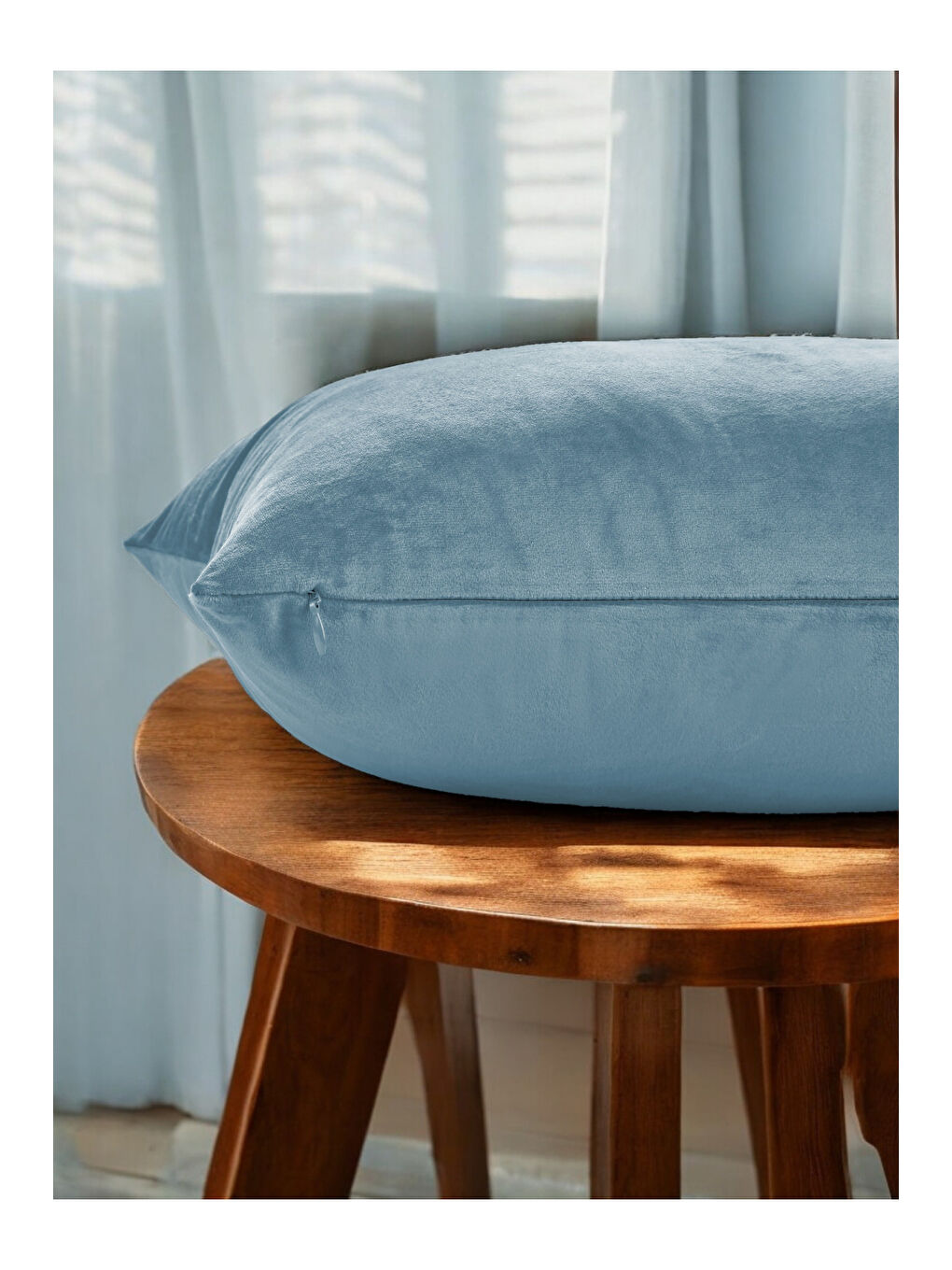 Malcolm Kadife Dokulu Turkuaz Yeşili Kırlent Kılıfı-60x60-1