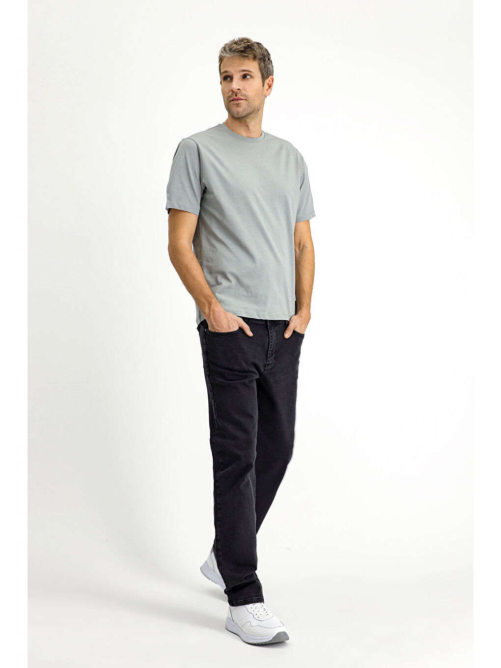 Gri Bisiklet Yaka Regular Fit Süprem Pamuk %100 Pamuk Tişört-1