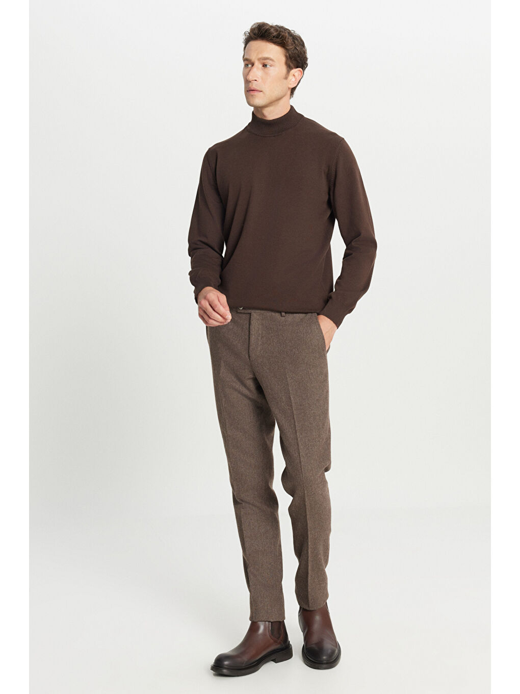 Erkek Kahverengi Pamuklu Standart Fit Normal Kesim Yarım Balıkçı Yaka Triko Kazak-1