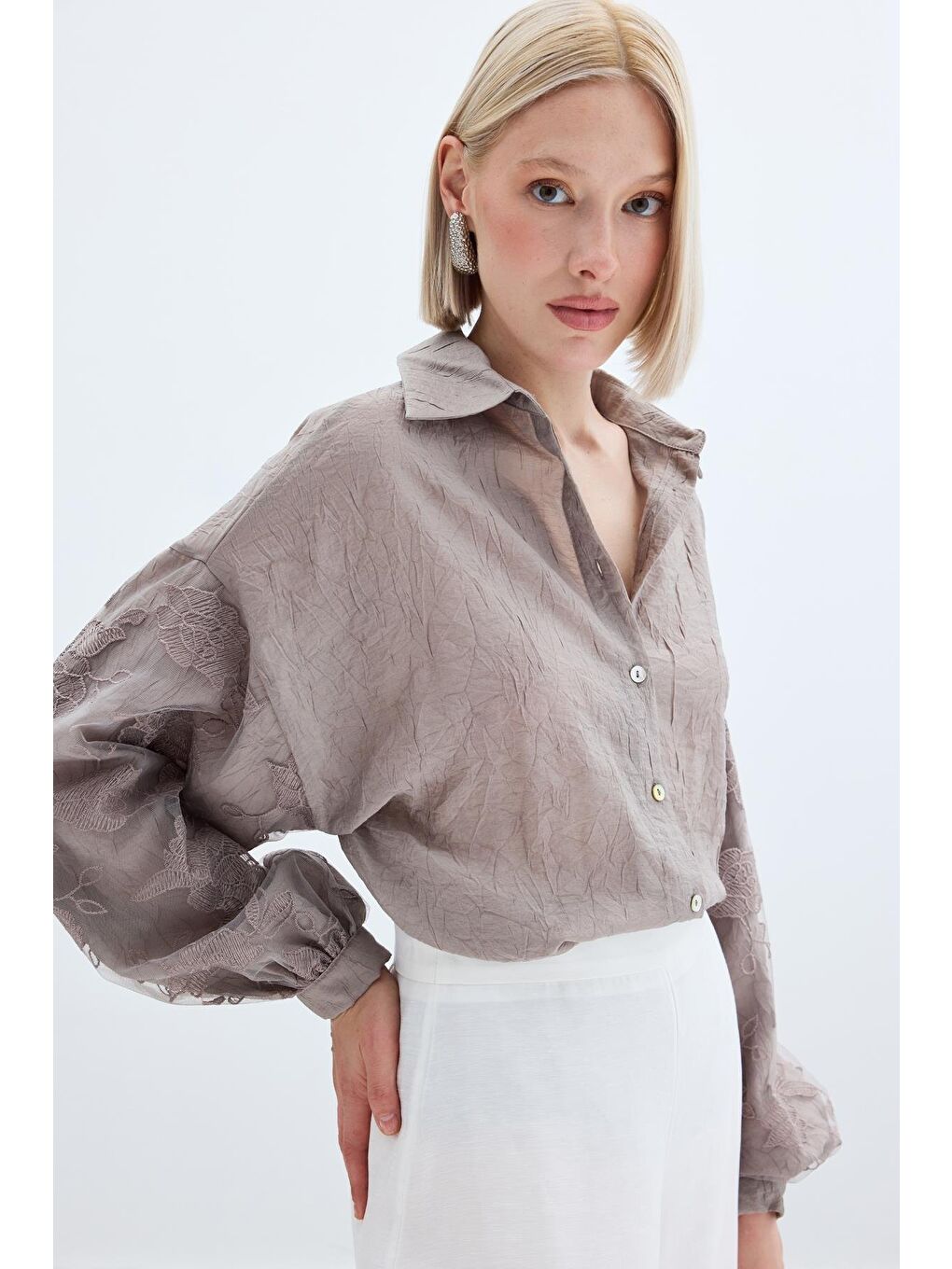 Bej Nakış Detaylı Kraşlı Gömlek - Vizon-6