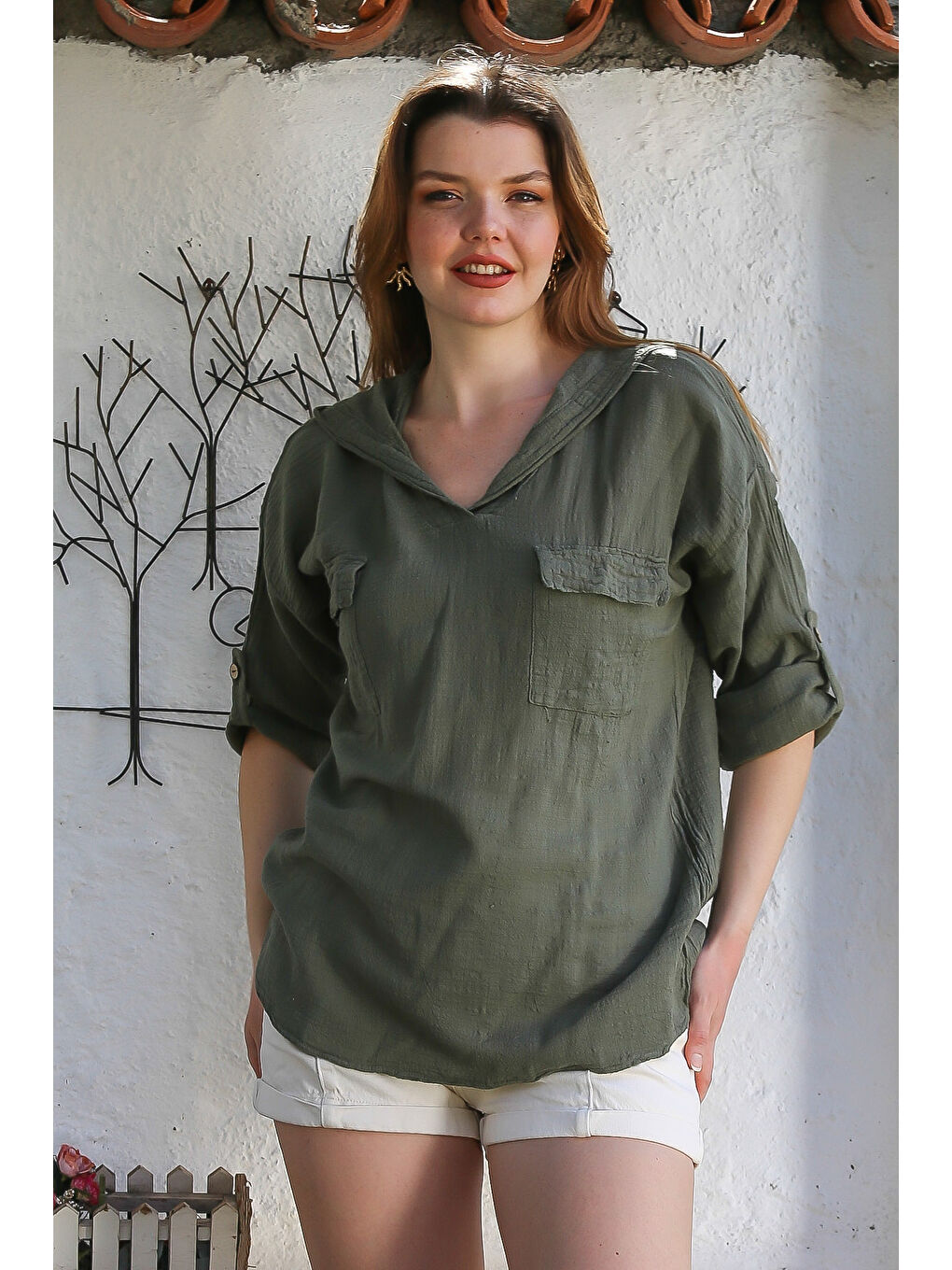 Haki Kapüşonlu Düğmeli Uzun Kollu Çift Kapaklı Cepli Yıkamalı Casual Dokuma Bluz 72 62-1