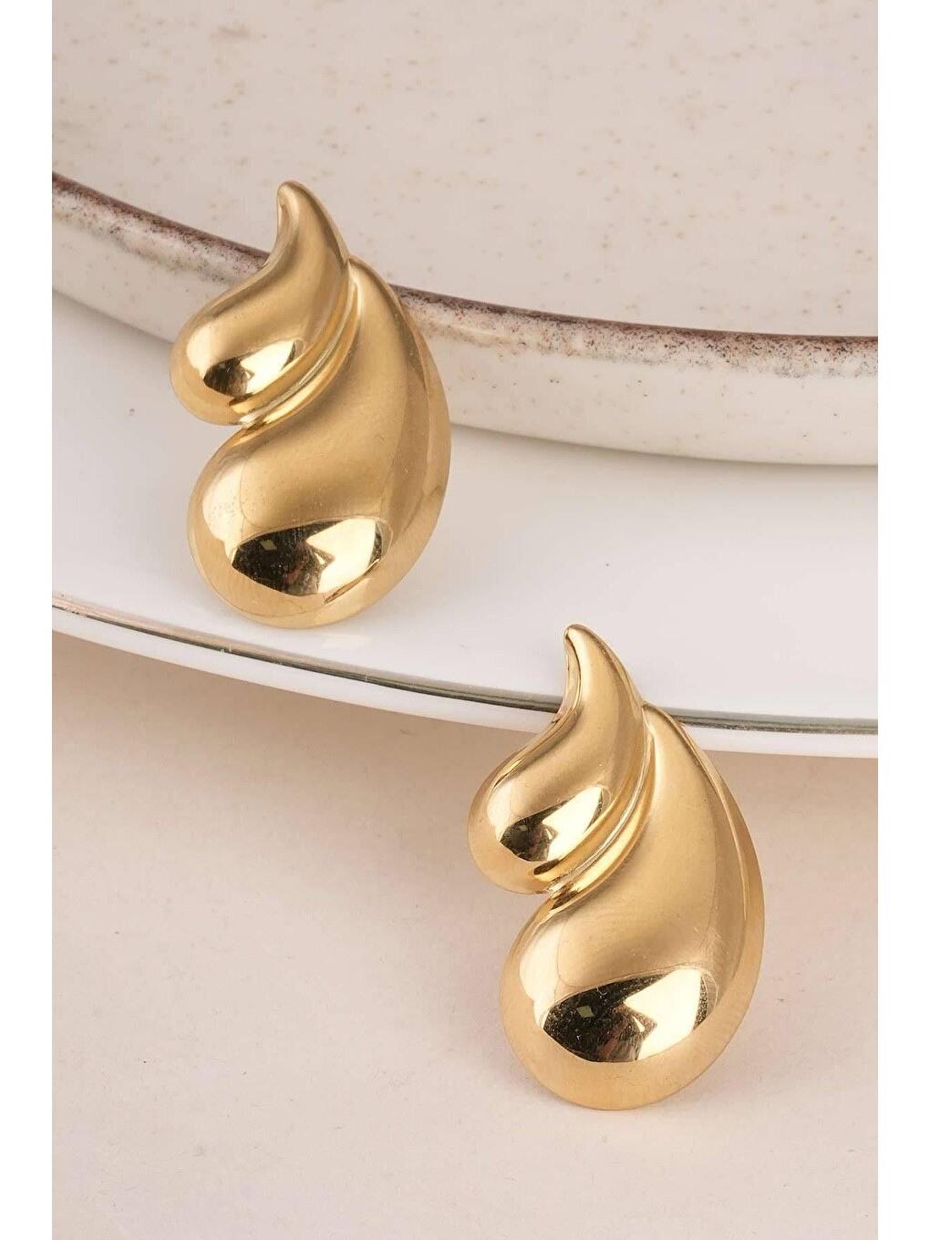 Sarı Lili Clasp Gold Çelik Damla Küpe-8