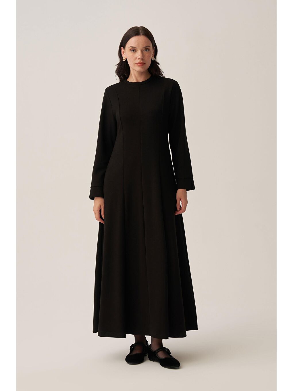 Siyah-Yumuşak Dokulu Parçalı Elbise