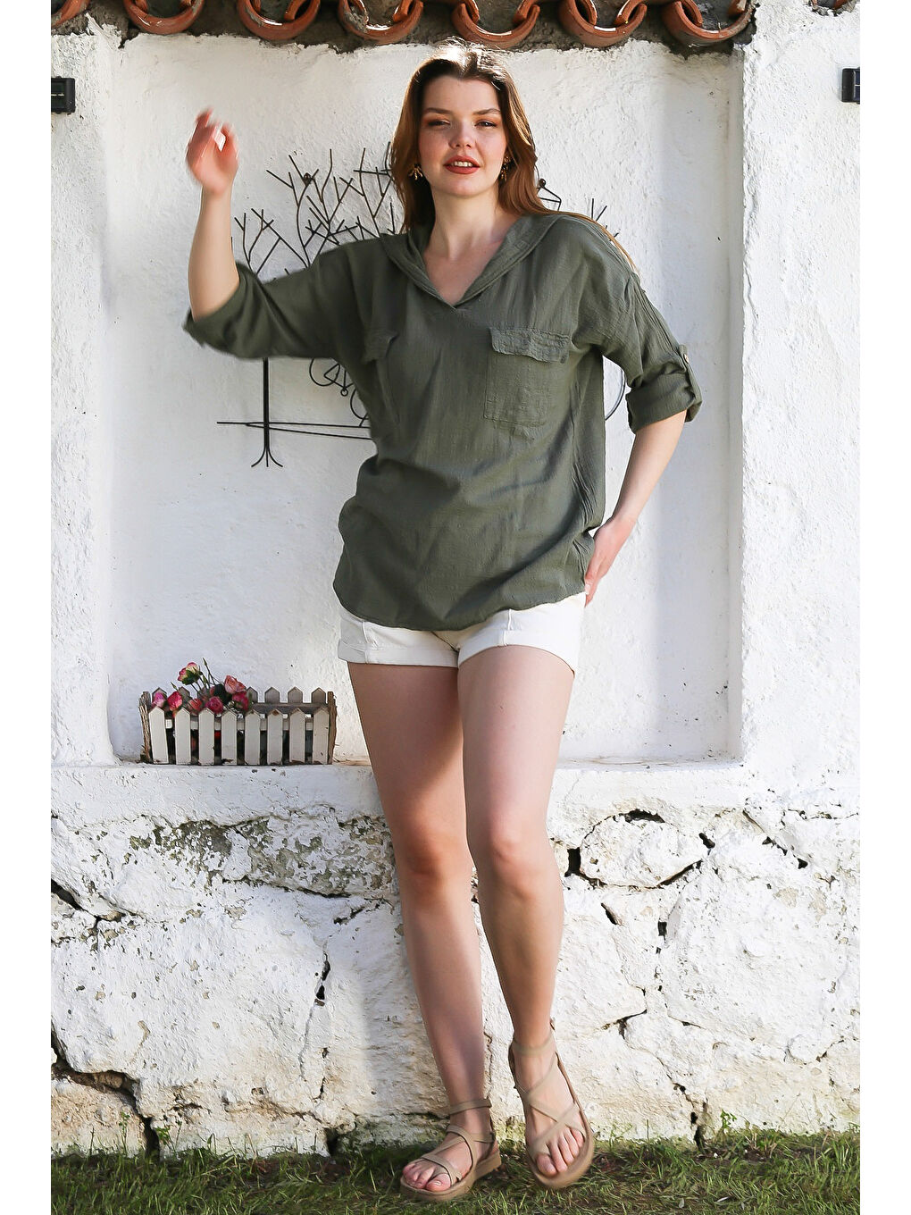 Haki Kapüşonlu Düğmeli Uzun Kollu Çift Kapaklı Cepli Yıkamalı Casual Dokuma Bluz 72 62-4