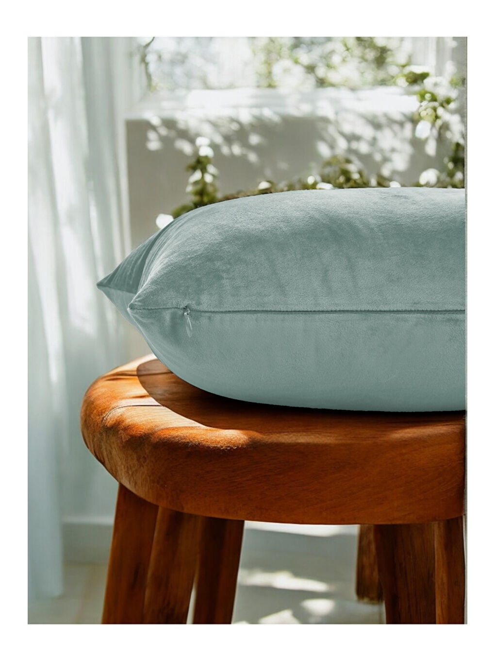 Malcolm Kadife Dokulu Mint Yeşili Kırlent Kılıfı-45x45-1