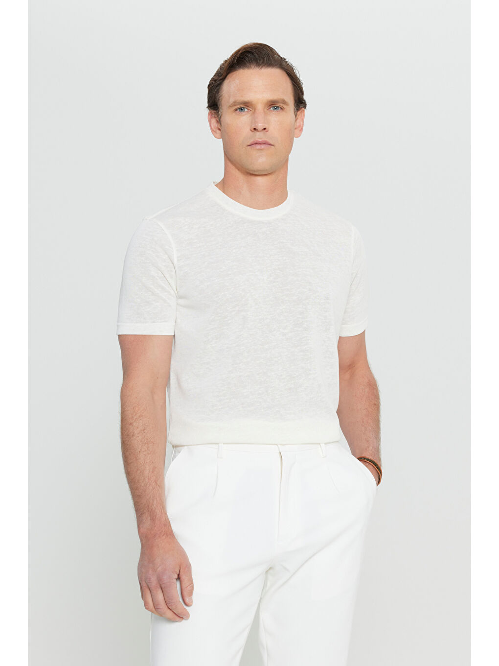 Erkek Ekru Pamuklu Slim Fit Dar Kesim Bisiklet Yaka Tişört