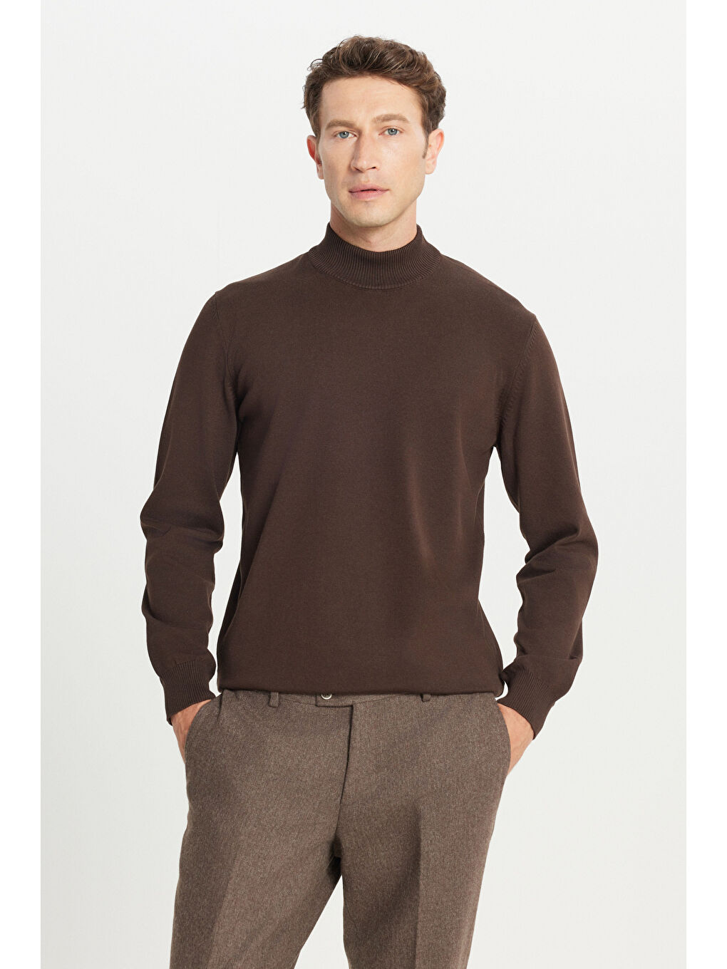 Erkek Kahverengi Pamuklu Standart Fit Normal Kesim Yarım Balıkçı Yaka Triko Kazak-2