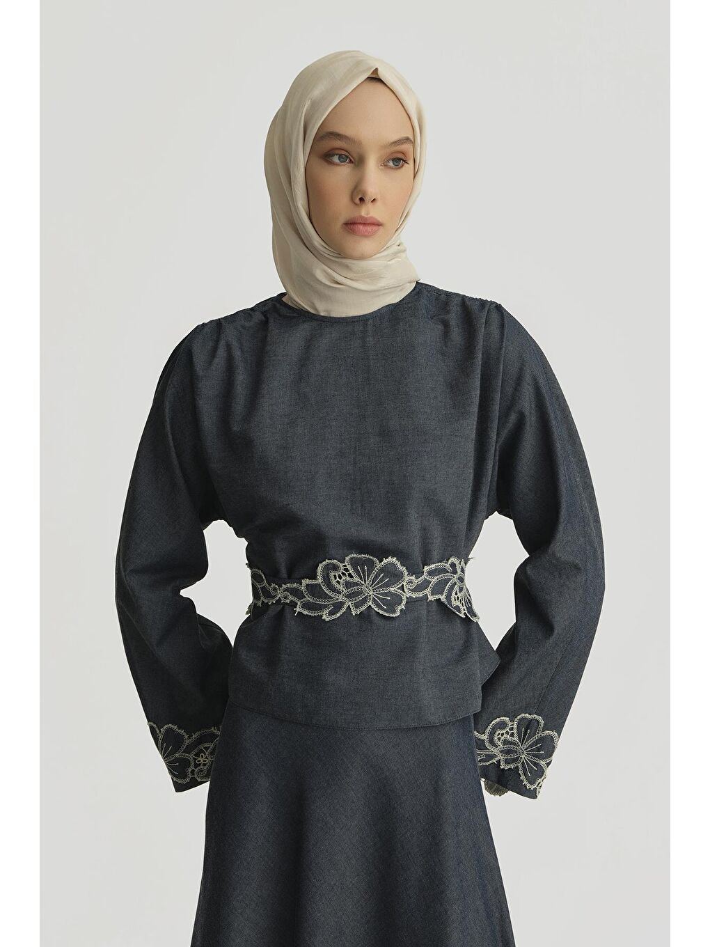 Brode Detaylı Denim Takım 25Y6006 Lacivert-3