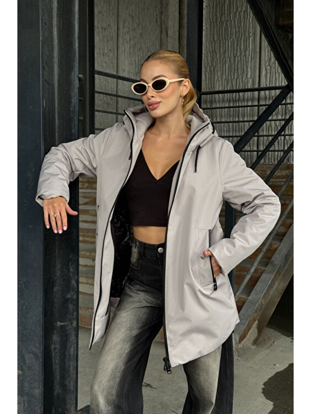 Gri Çift Cepli Kapüşonlu Mont-1