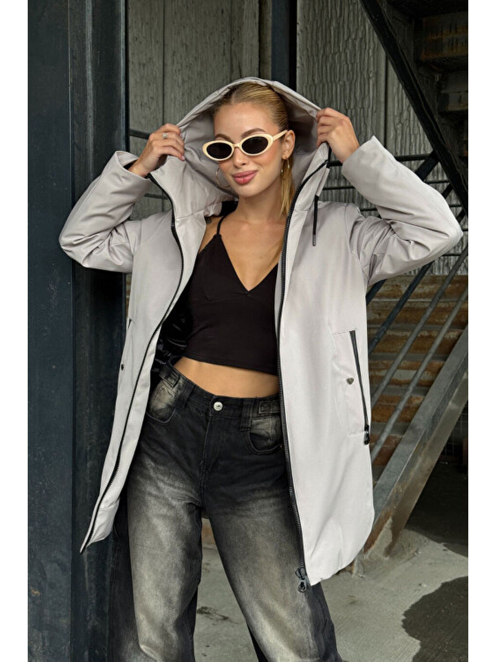 Gri Çift Cepli Kapüşonlu Mont-3