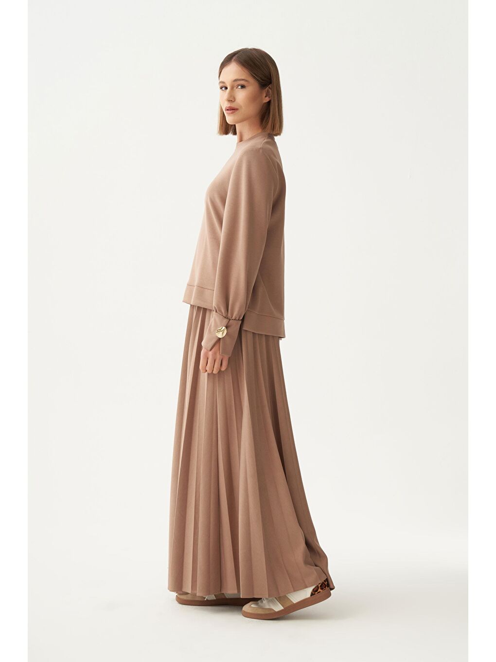 Bej Vizon-Yumuşak Dokulu Pliseli Etekli Takım-1