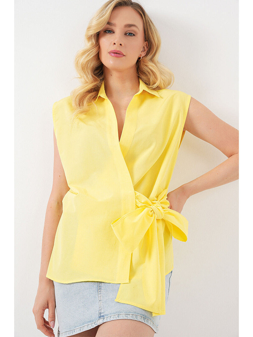 Kadın Sıfır Kol Anvelop Gömlek 20343 - Sarı