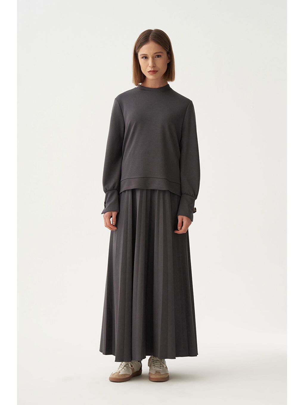 Antrasit-Yumuşak Dokulu Pliseli Etekli Takım