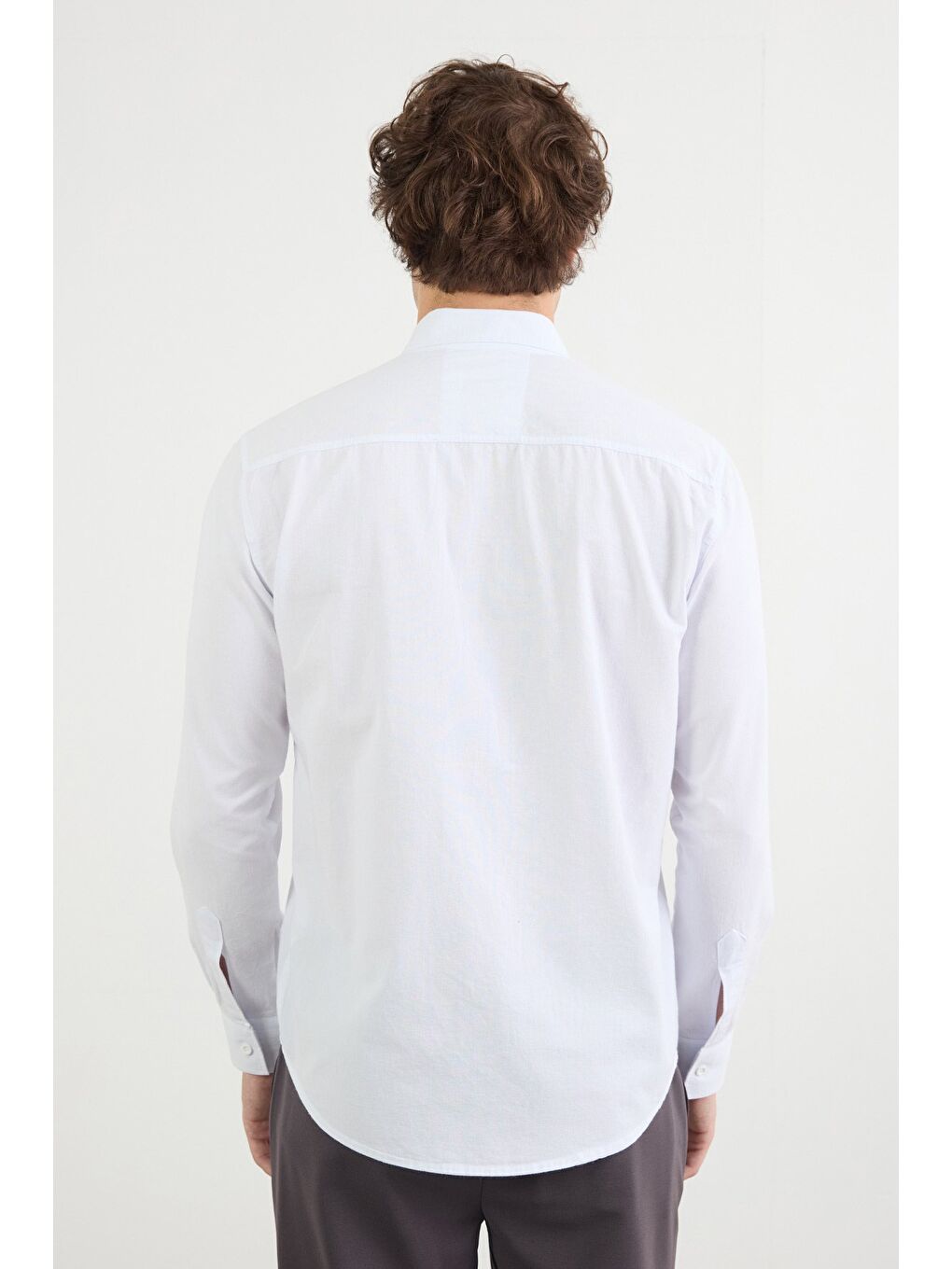 Beyaz Basic Çift Cepli %100 Pamuk Gömlek