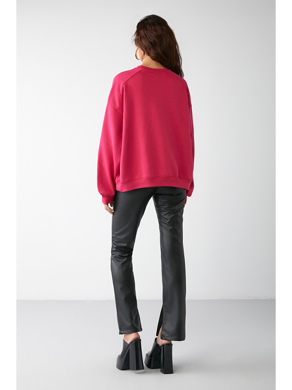 Vaneltına Kadın Organik Pamuklu Yumuşacık İçi Polarlı Yuvarlak Yakalı Pembe Sweatshirt-4
