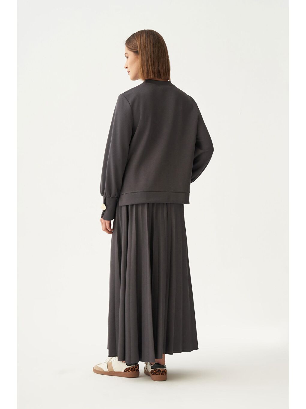 Antrasit-Yumuşak Dokulu Pliseli Etekli Takım-2