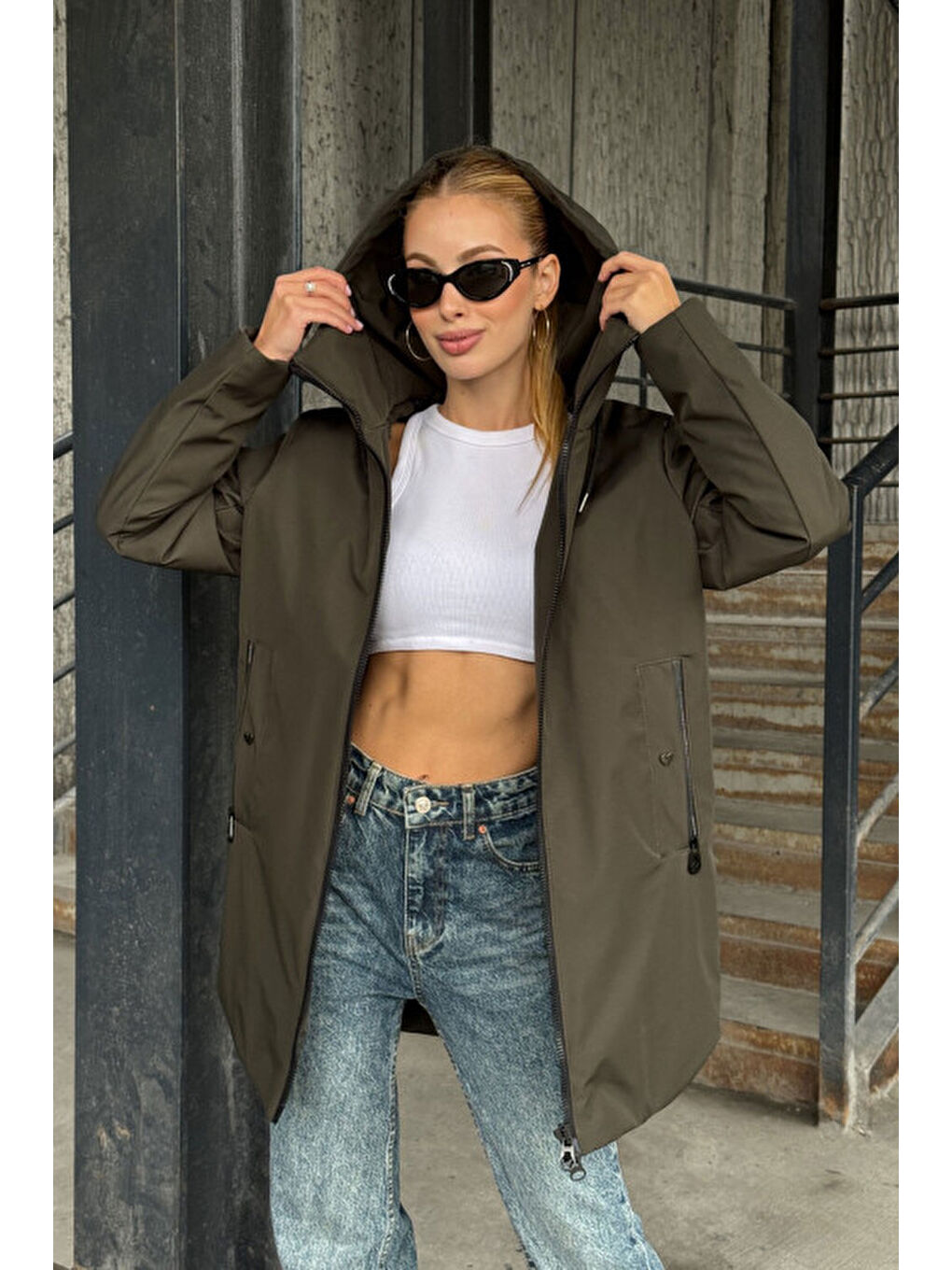 Kahverengi Çift Cepli Kapüşonlu Mont-3