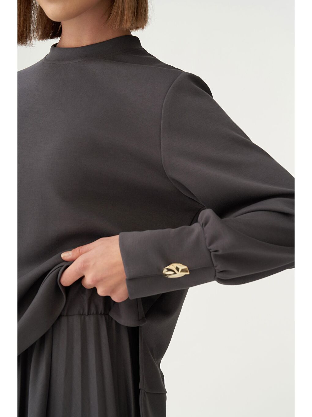 Antrasit-Yumuşak Dokulu Pliseli Etekli Takım-4