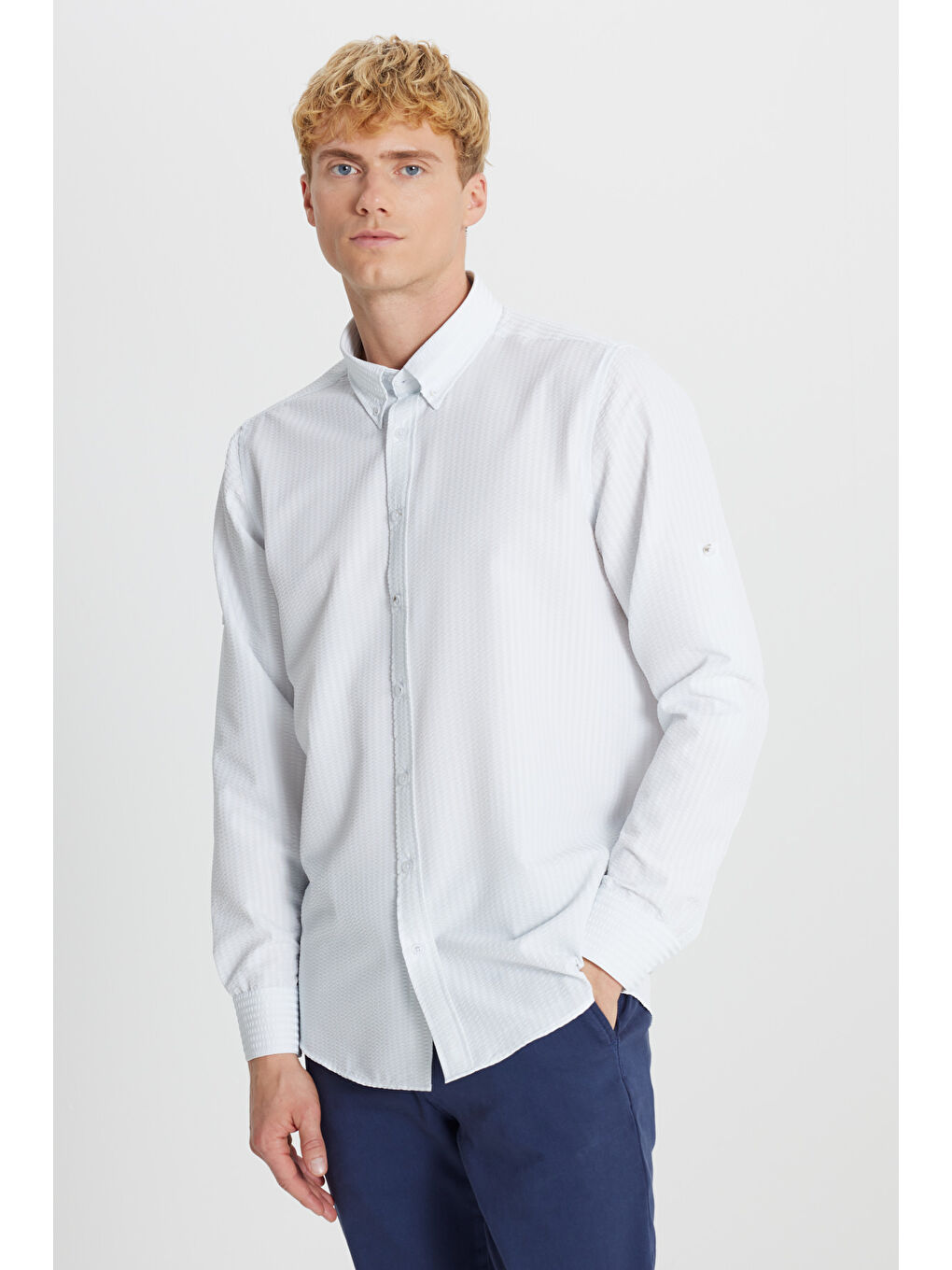 Erkek Beyaz Tailored Slim Fit Dar Kesim Düğmeli Yaka Gofre Desenli Gömlek-2