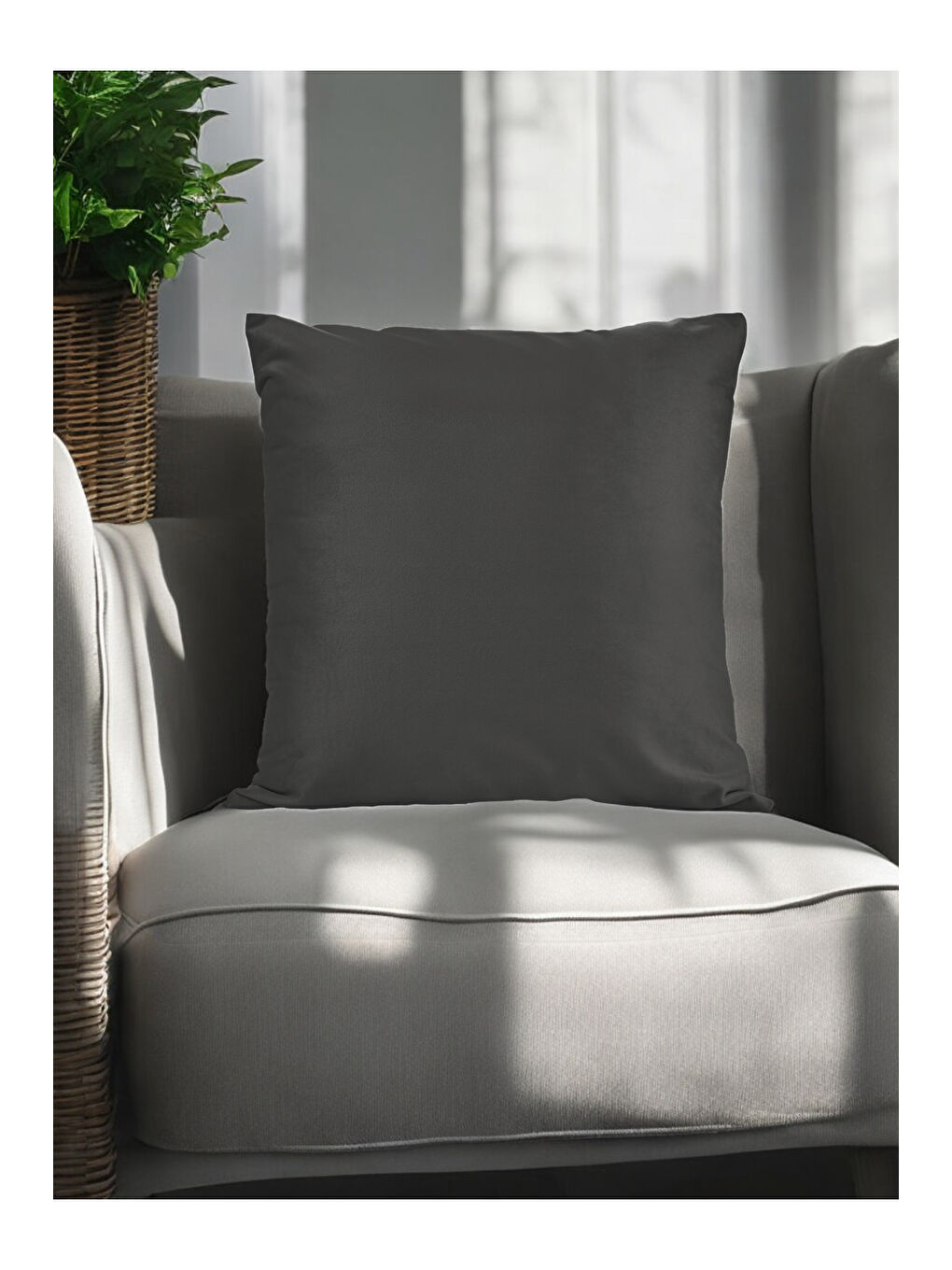 Malcolm Kadife Dokulu Antrasit Kırlent Kılıfı-45x45