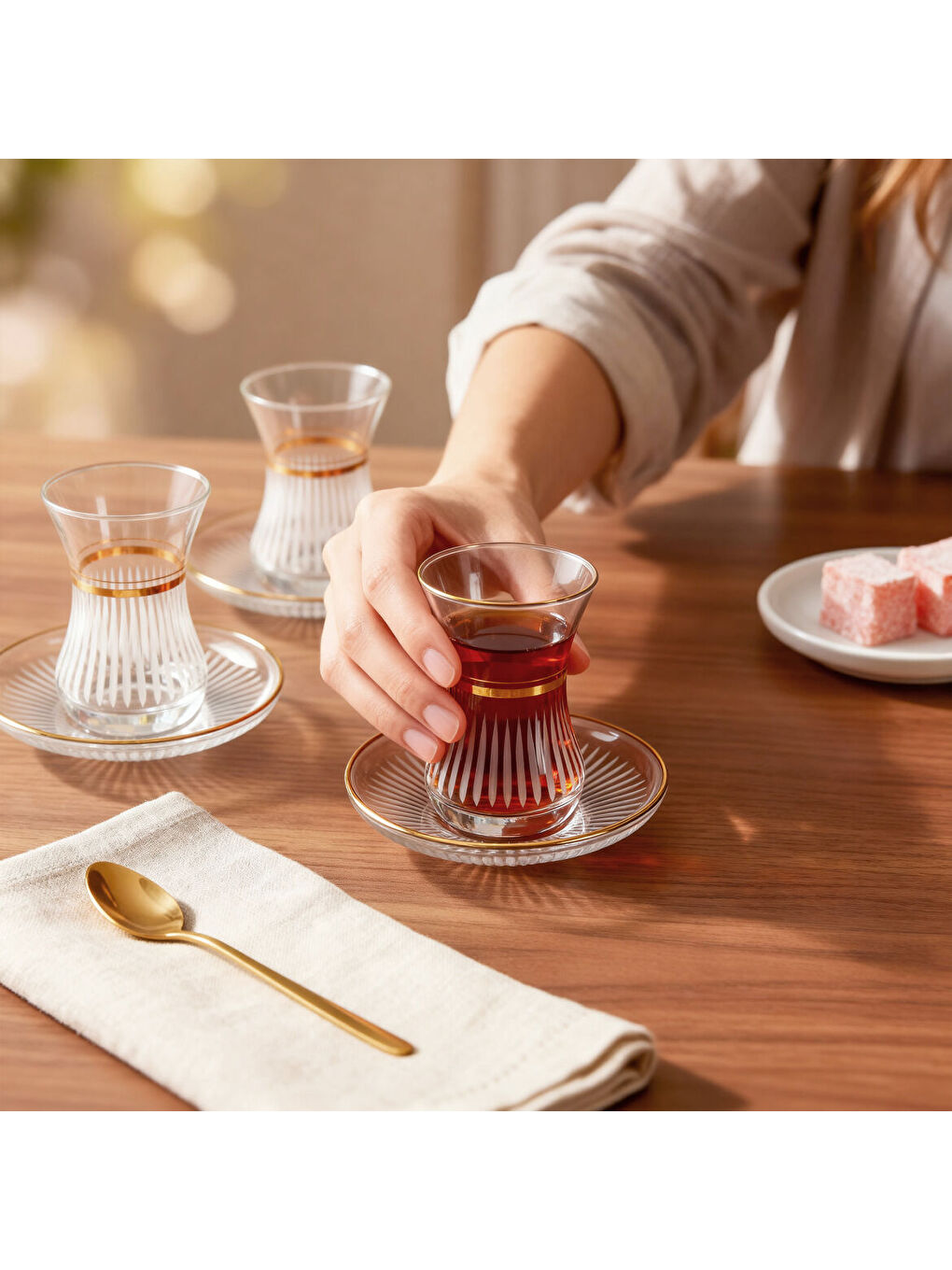 Ekru Güral Cam 12 Parça 6 Kişilik Elit Çay Takımı Altın-3