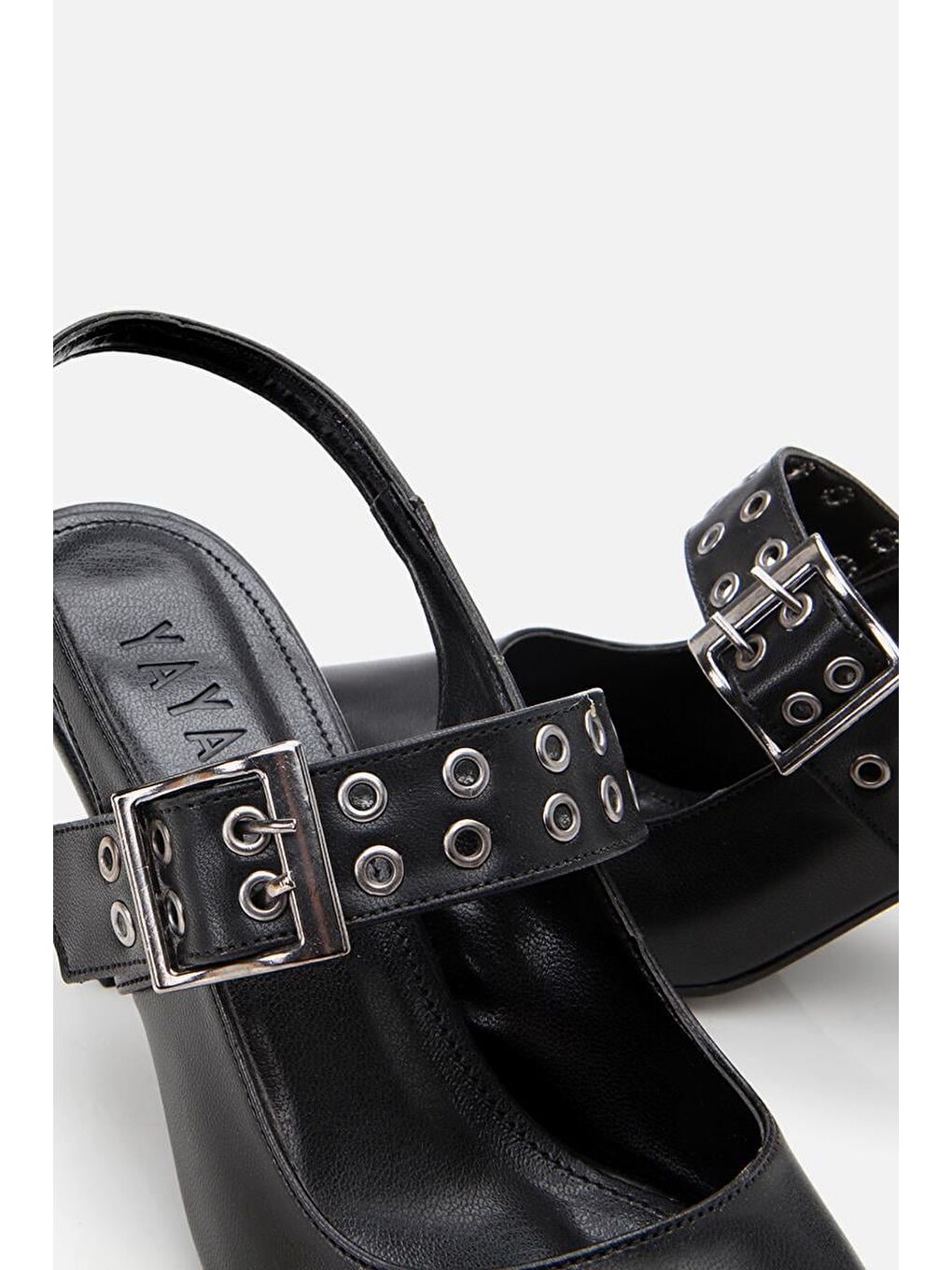 Kadın Siyah Kemerli Stiletto-7