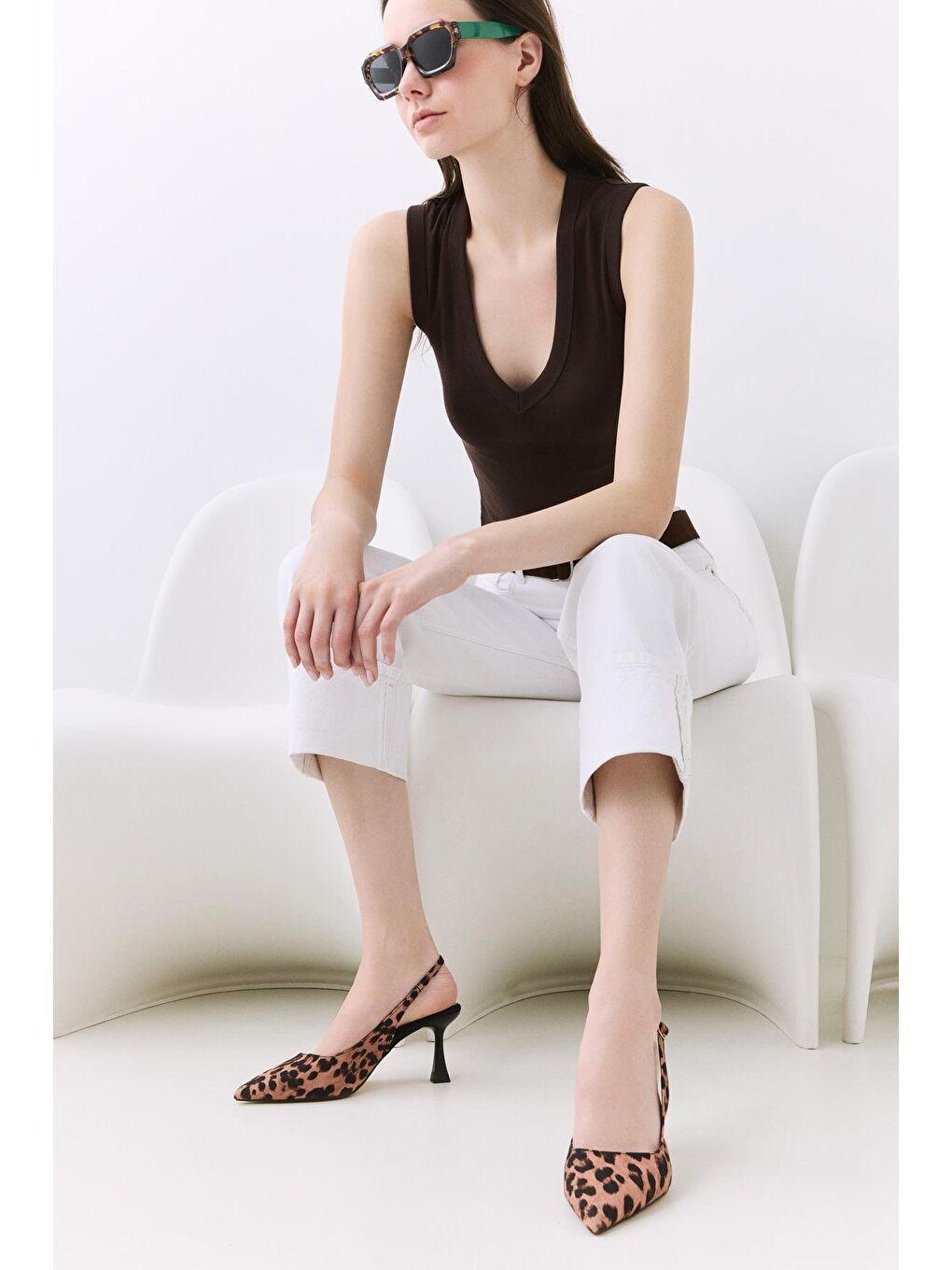 Kahverengi Kadın Taba Leopar Desenli Ayarlanabilir Tokalı Stiletto-1