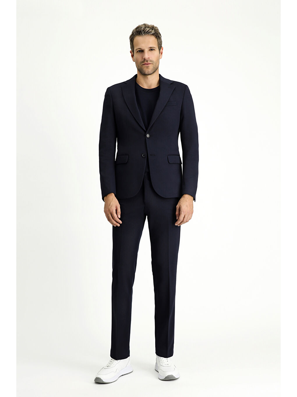 Lacivert Slim Fit Dar Kesim Klasik Takım Elbise-3