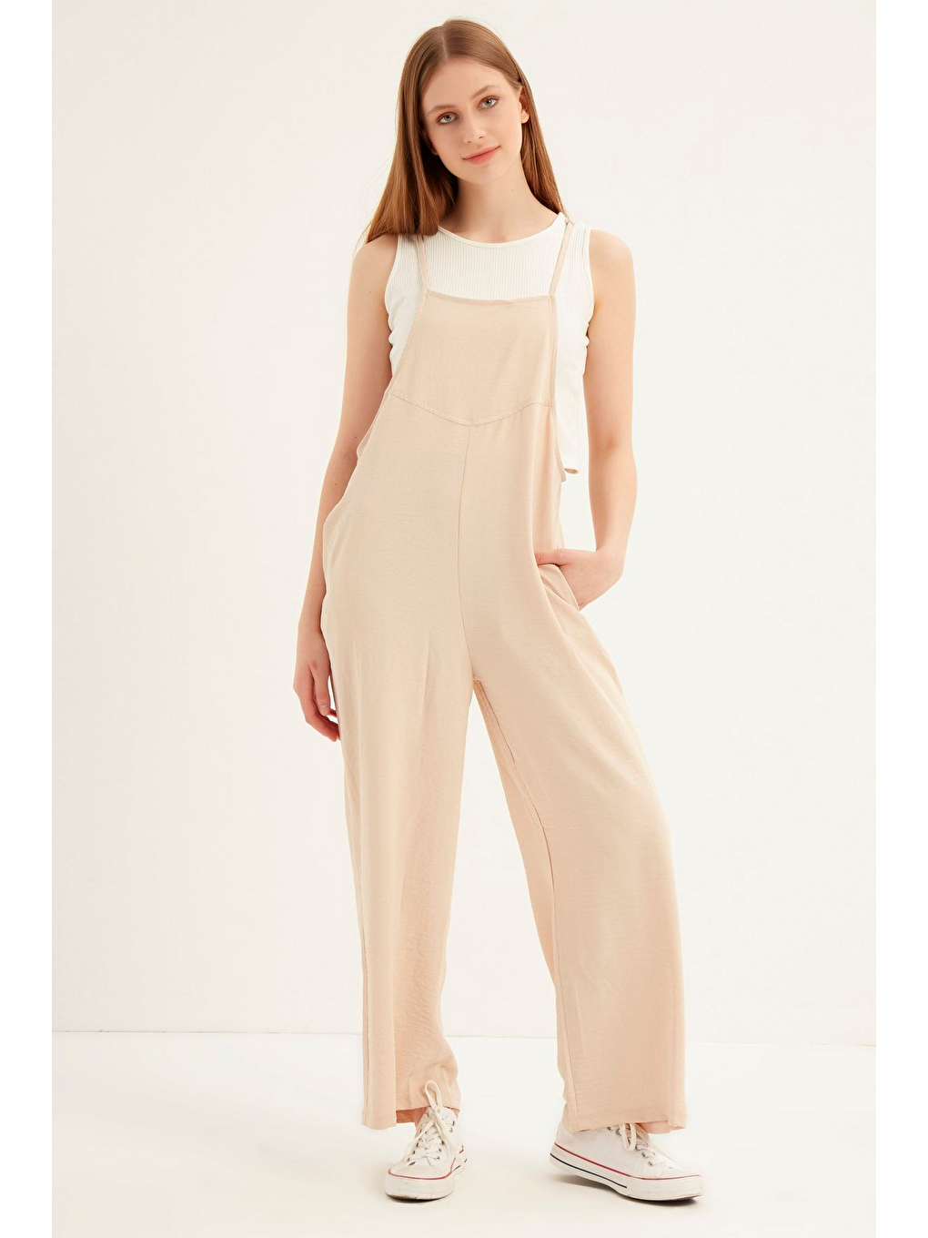 Ekru Kadın Krem Askılı Bol Kesim Atletli Tulum-1