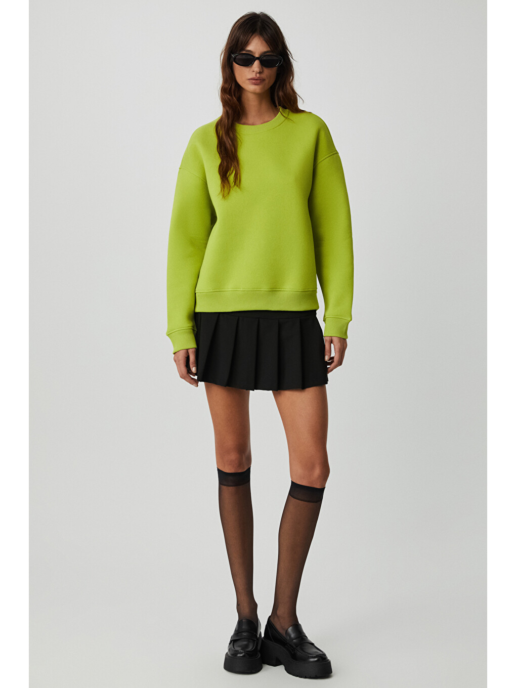 Vaneltına Kadın Organik Pamuklu Yumuşacık İçi Polarlı Yuvarlak Yakalı Fıstık Yeşili Sweatshirt-4