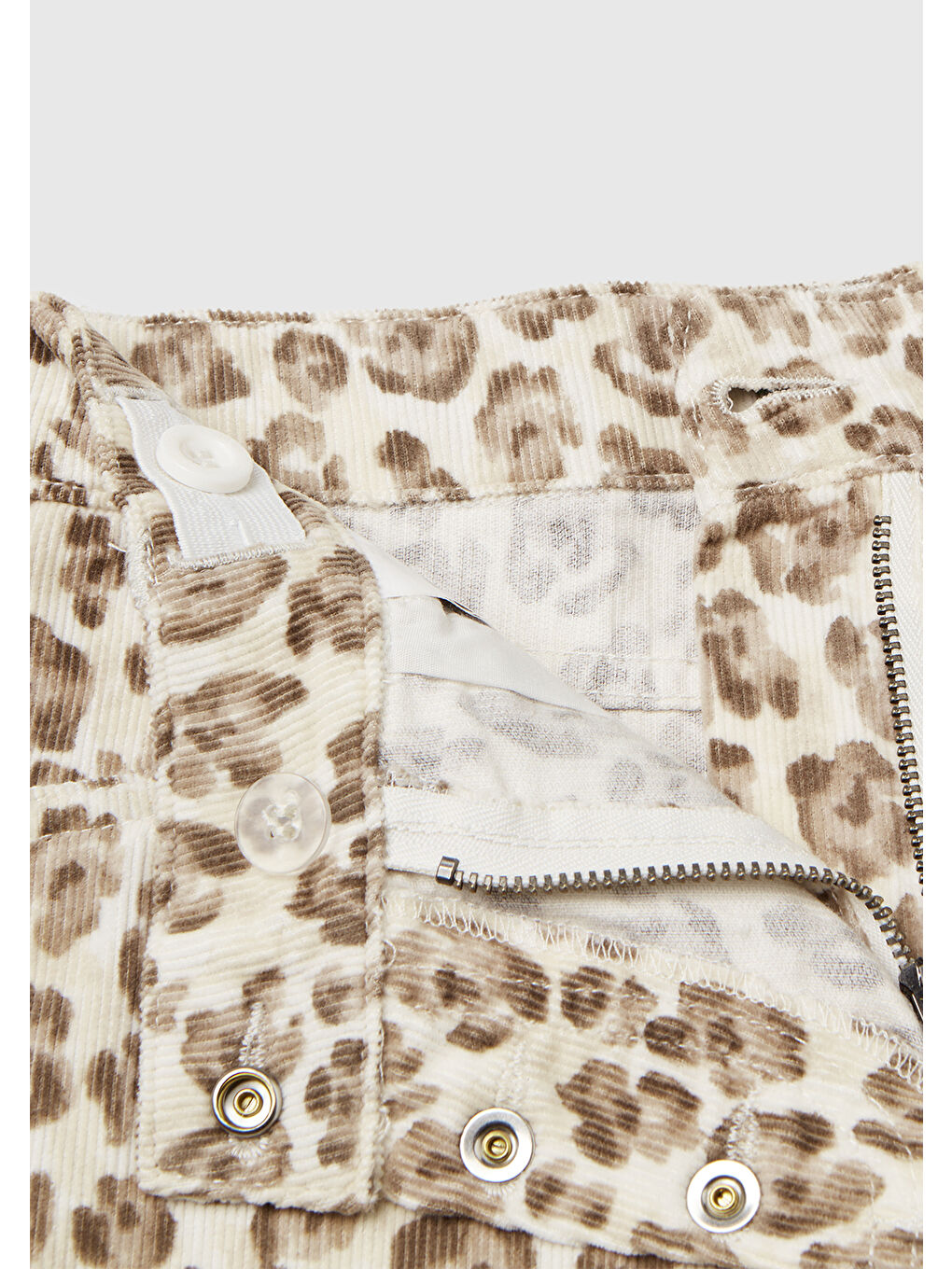 Kız Çocuk Bej Tamamı Desenli Düğmeli Ayarlanabilir Bel Kadife Bermuda Şort-2