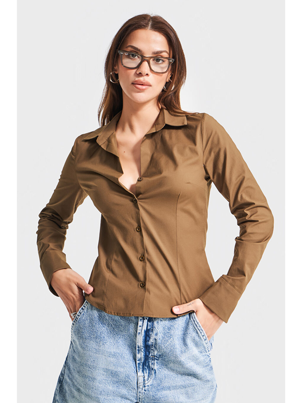 Kadın Haki Renk Esnek Kumaş Slim Fit Belden Oturmalı %100 Pamuk Gömlek-1